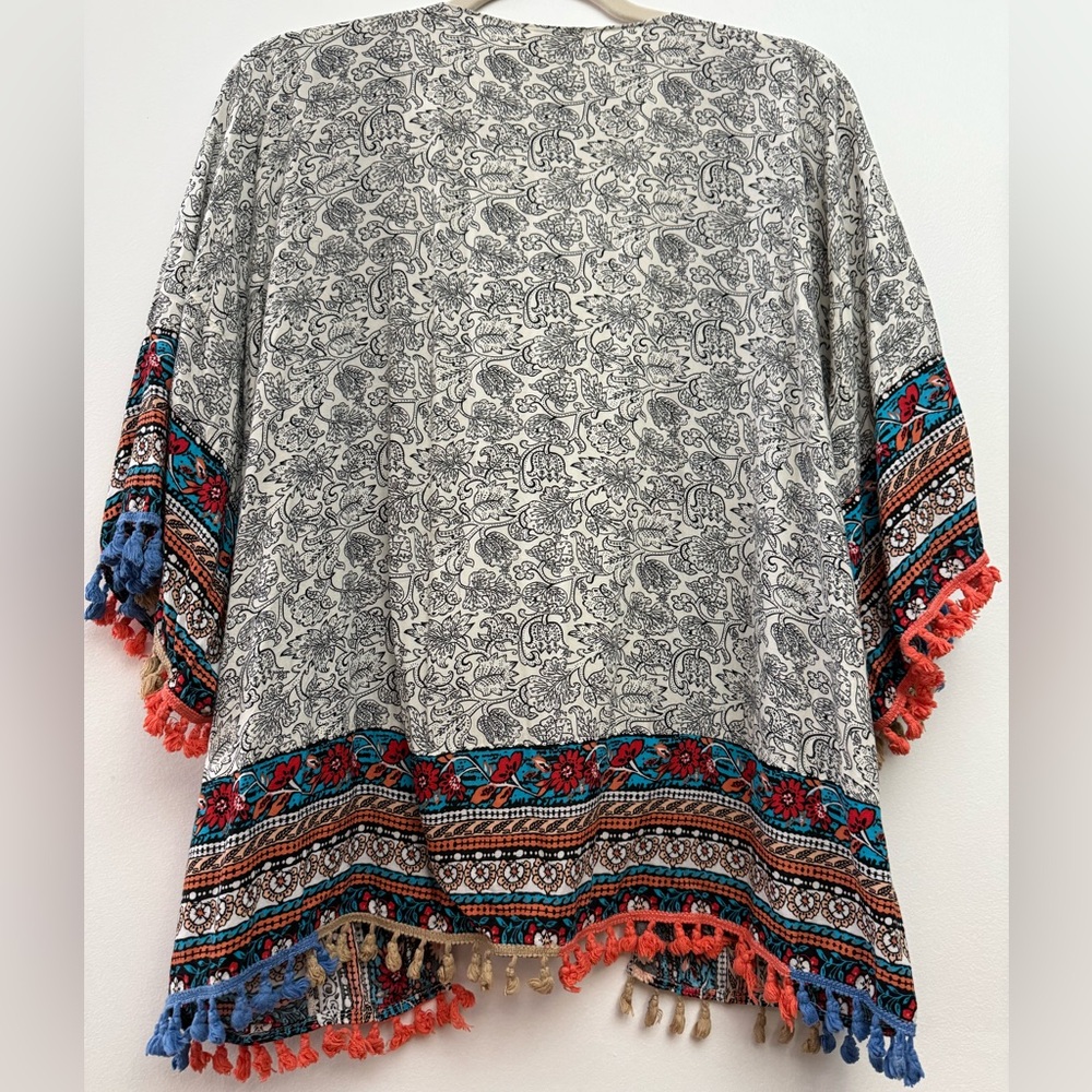Umgee Multicolor Patterned Kaftan - Picture 7 of 8